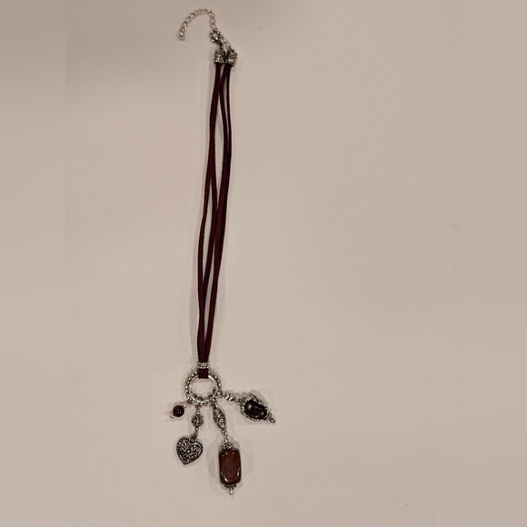 Vintage Necklace, Red Onyx Silver Plated Leather Fashion Jewelry - Picture 2 of 12